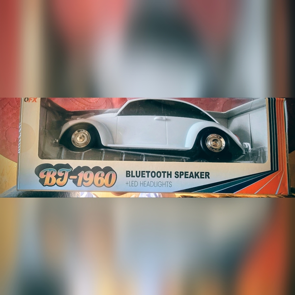 QFX BT-1960 Retro Car Portable Bluetooth Speaker